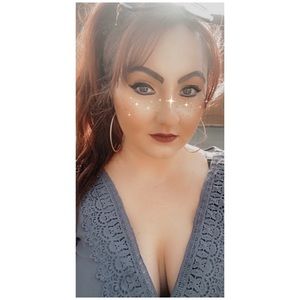 Meet your Posher, Josie